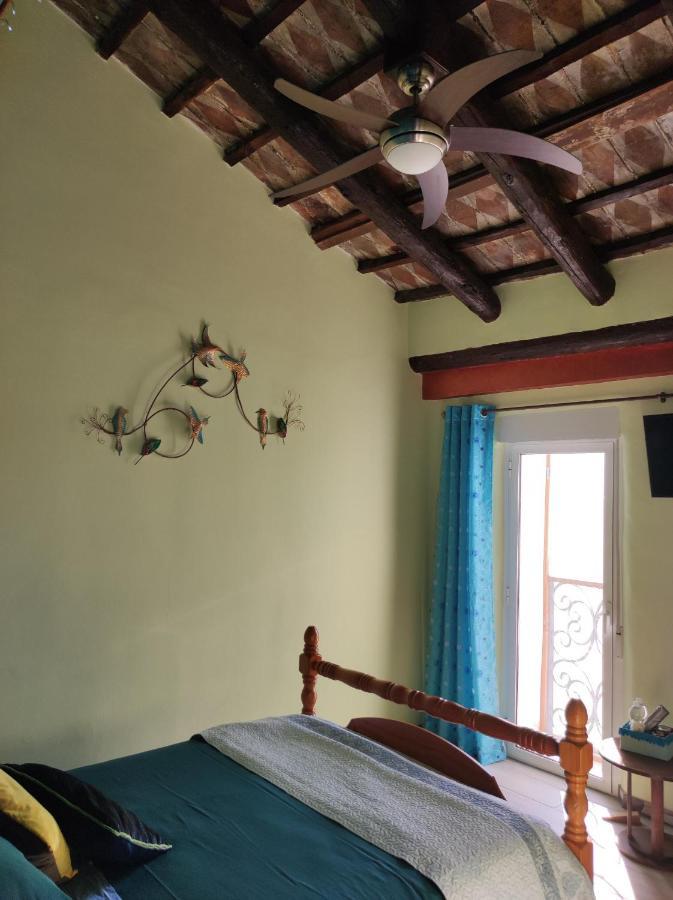 Casa De Bello Tortosa Exteriör bild